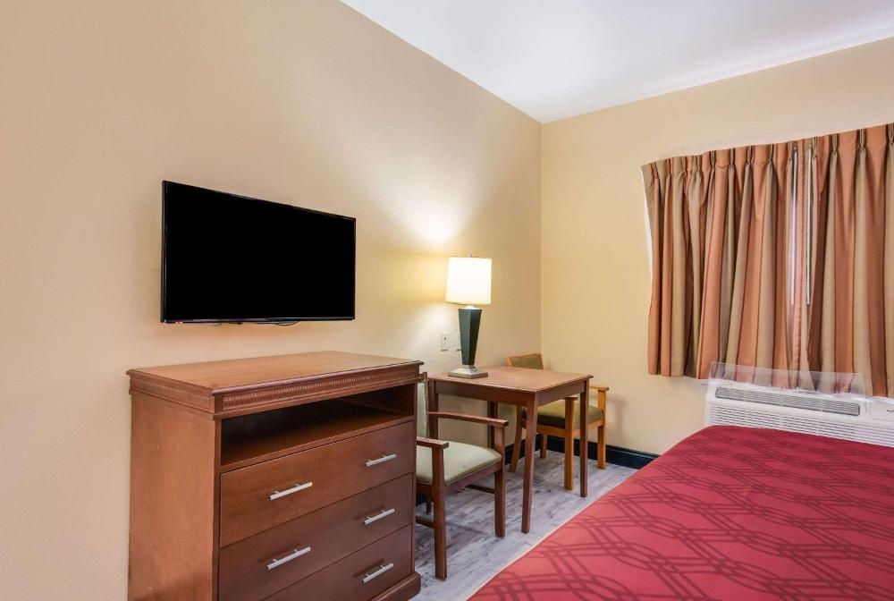 Econo Lodge Inn And Suites Little Rock